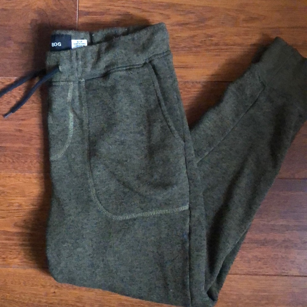 BDG sweatpants / joggers